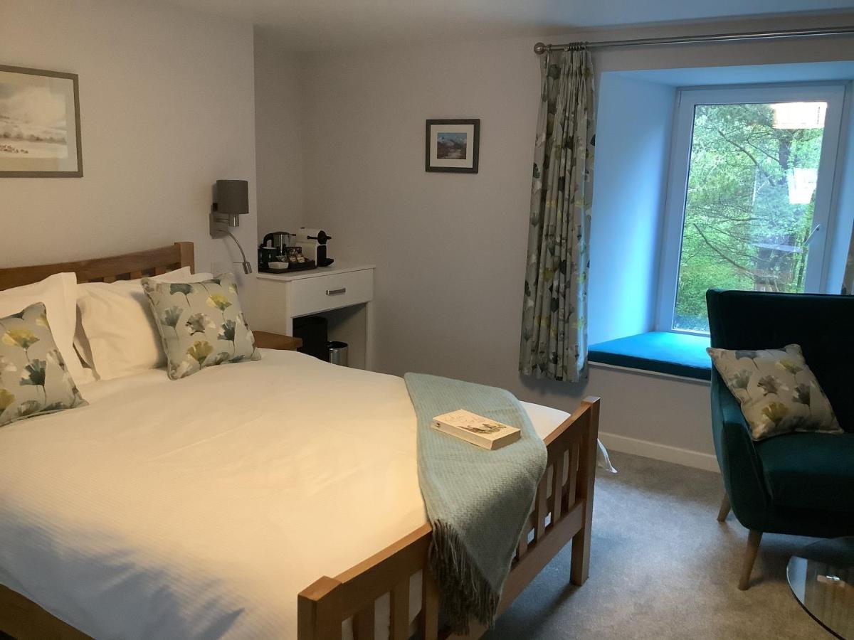 Hotel Little London Bed & Breakfast And Glamping Pod Abercraf Exterior foto