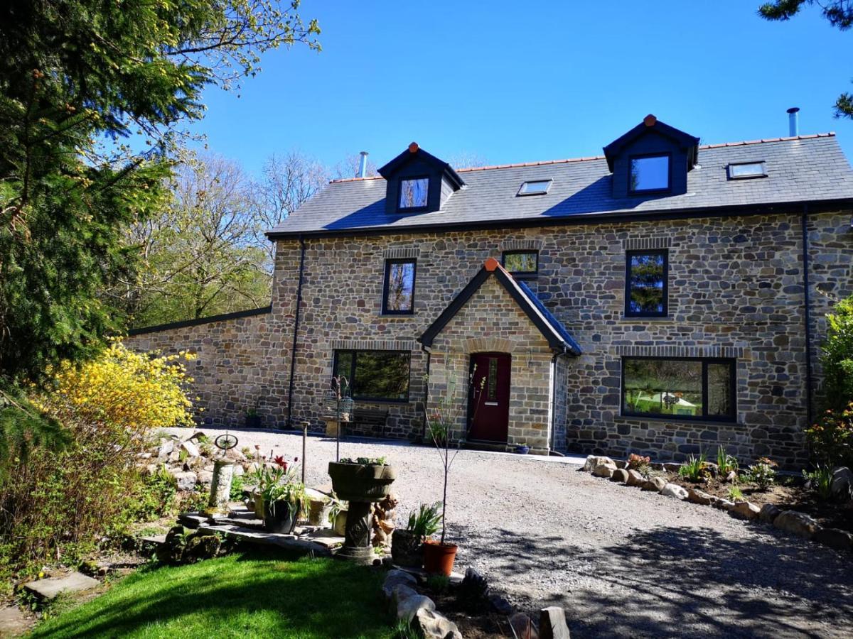 Hotel Little London Bed & Breakfast And Glamping Pod Abercraf Exterior foto