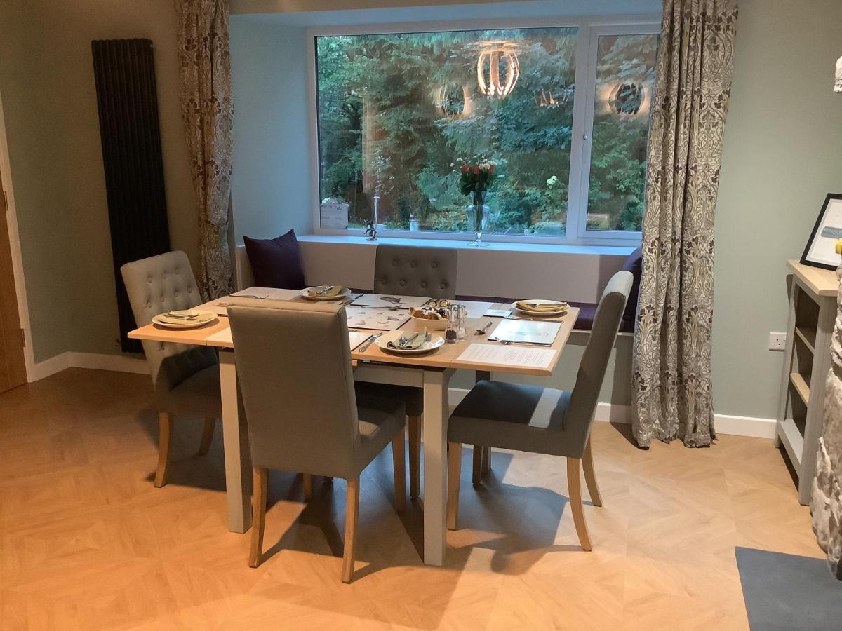 Hotel Little London Bed & Breakfast And Glamping Pod Abercraf Exterior foto