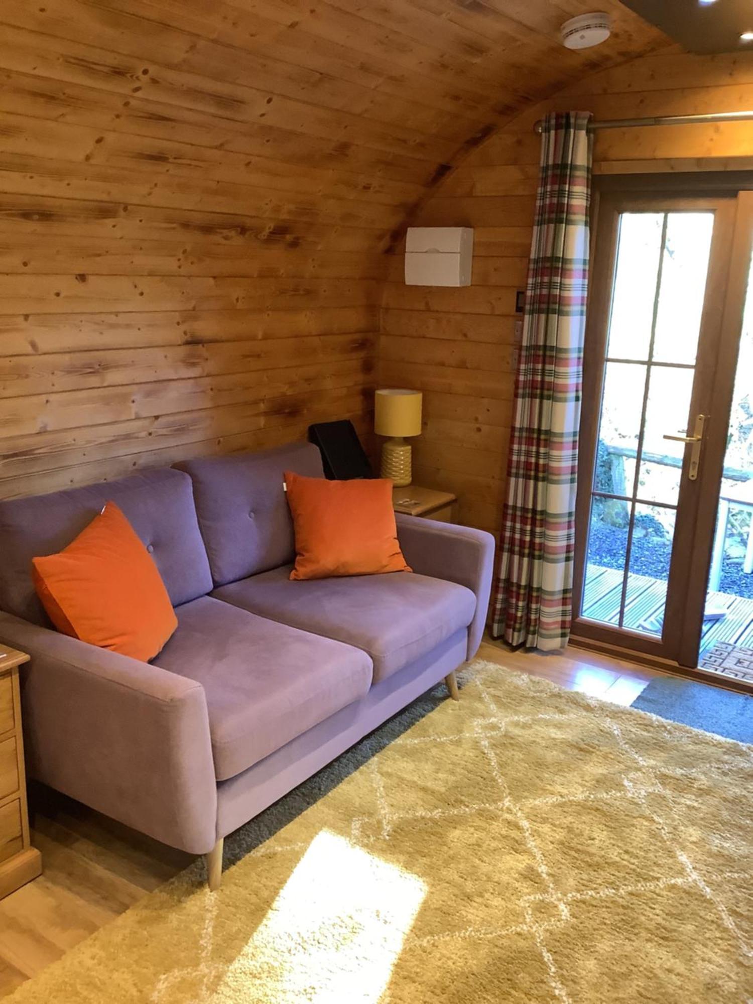 Hotel Little London Bed & Breakfast And Glamping Pod Abercraf Exterior foto